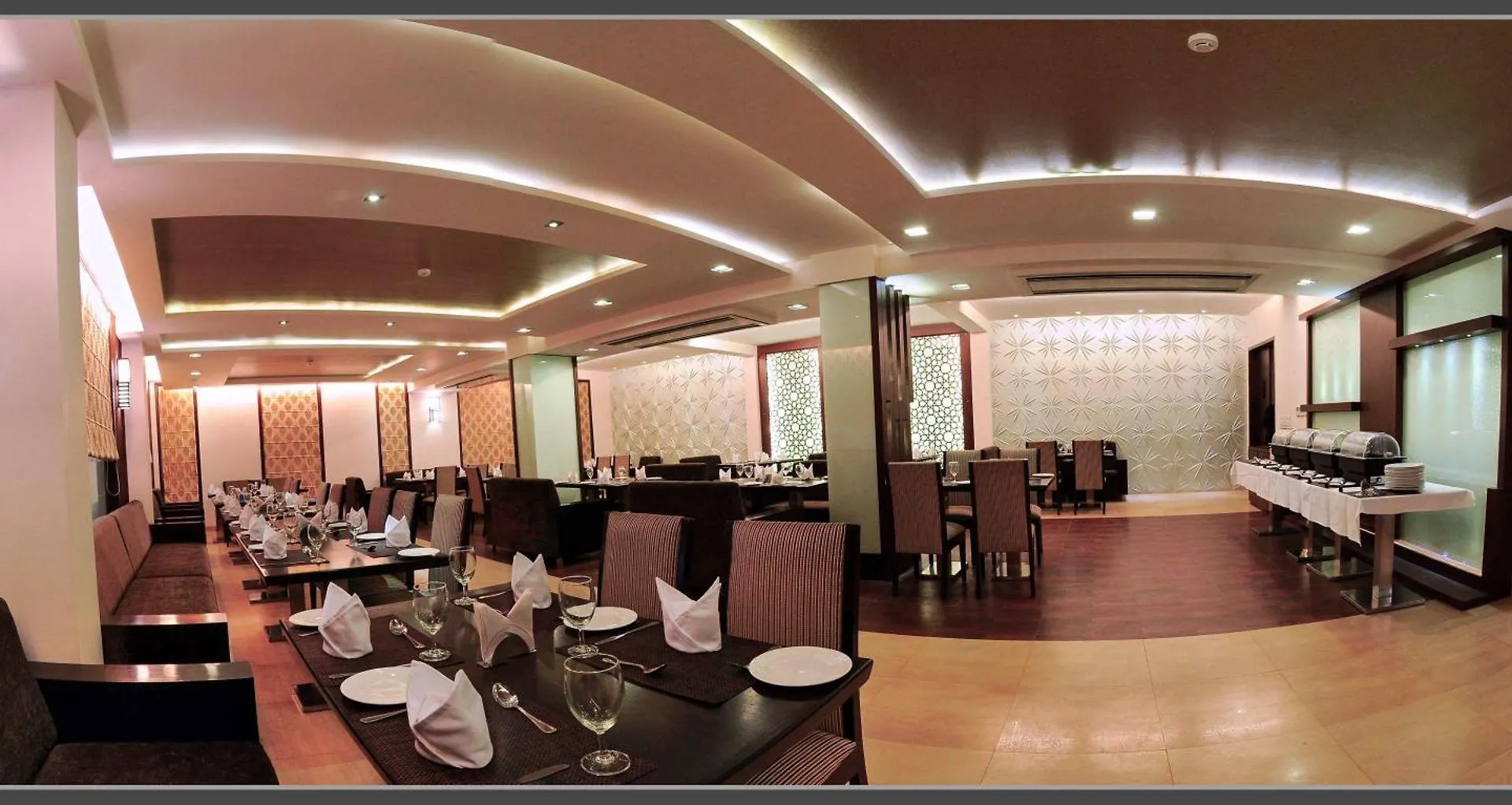 ****  The Retreat Hotel Agra  India